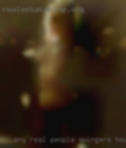 Any real people on this swingers housewife site?