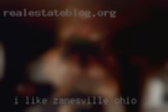 I like to Zanesville, Ohio sky dive and bace jumping.
