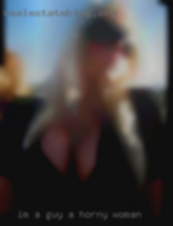 I'm a guy a horny woman looking for new experiences.