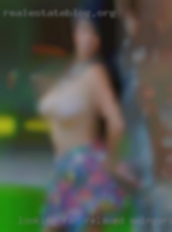 Looking for swingers Albany relaxed, casual fun.